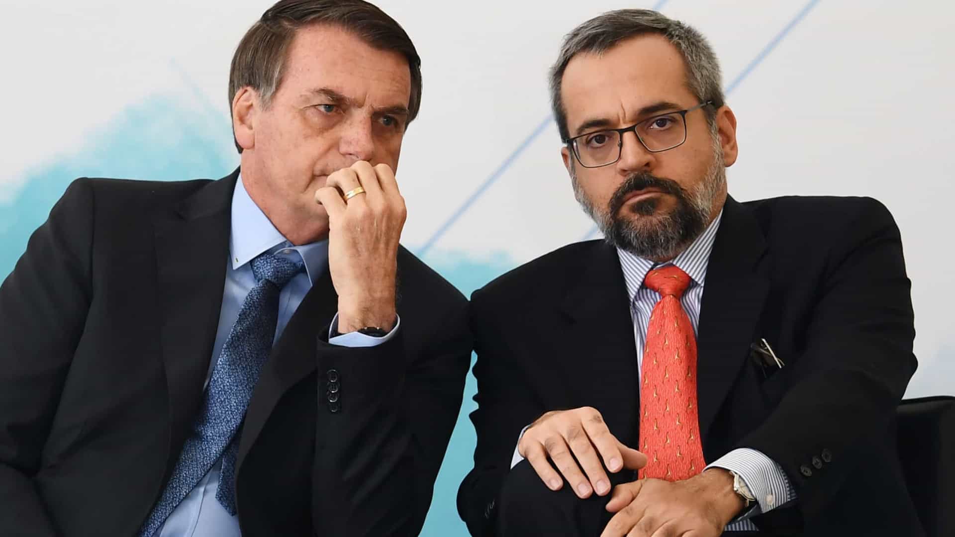 Bolsonaro  e ministro da educação